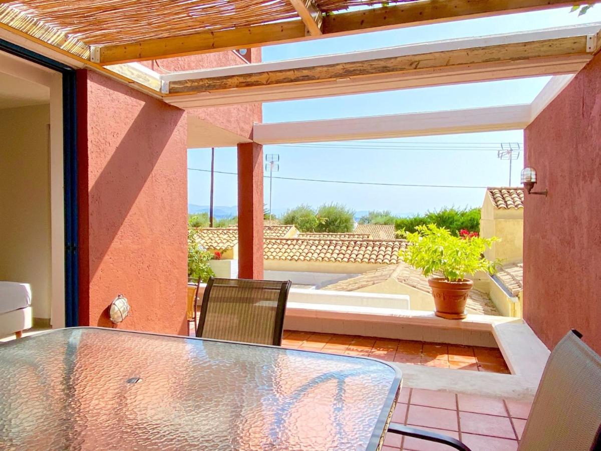 Barbati Beach Minivillas With Pool By Dadovillas エクステリア 写真