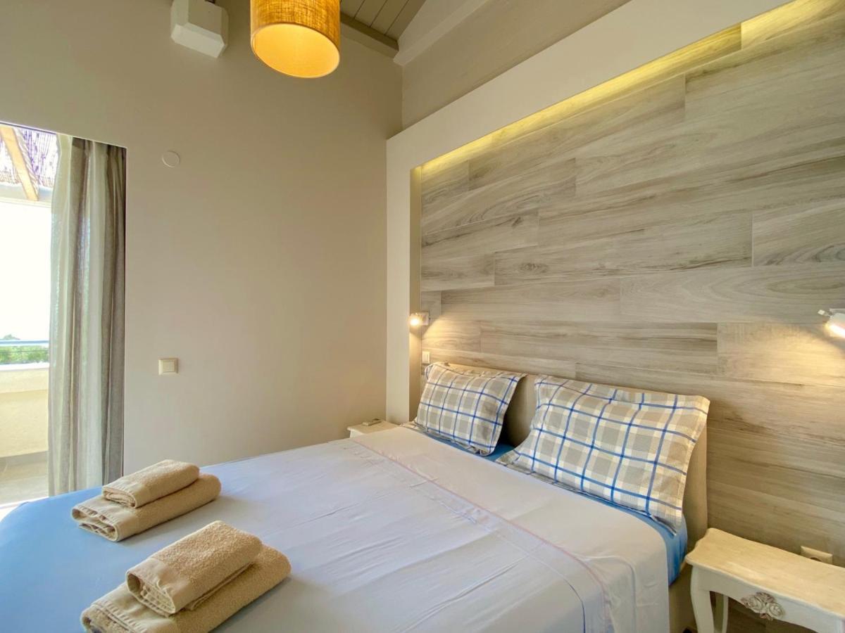 Barbati Beach Minivillas With Pool By Dadovillas エクステリア 写真