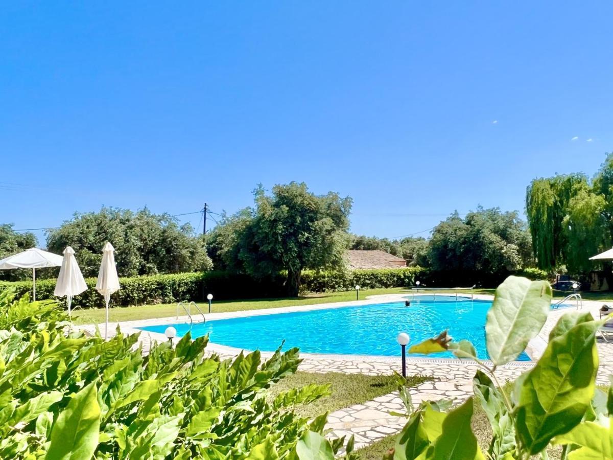 Barbati Beach Minivillas With Pool By Dadovillas エクステリア 写真
